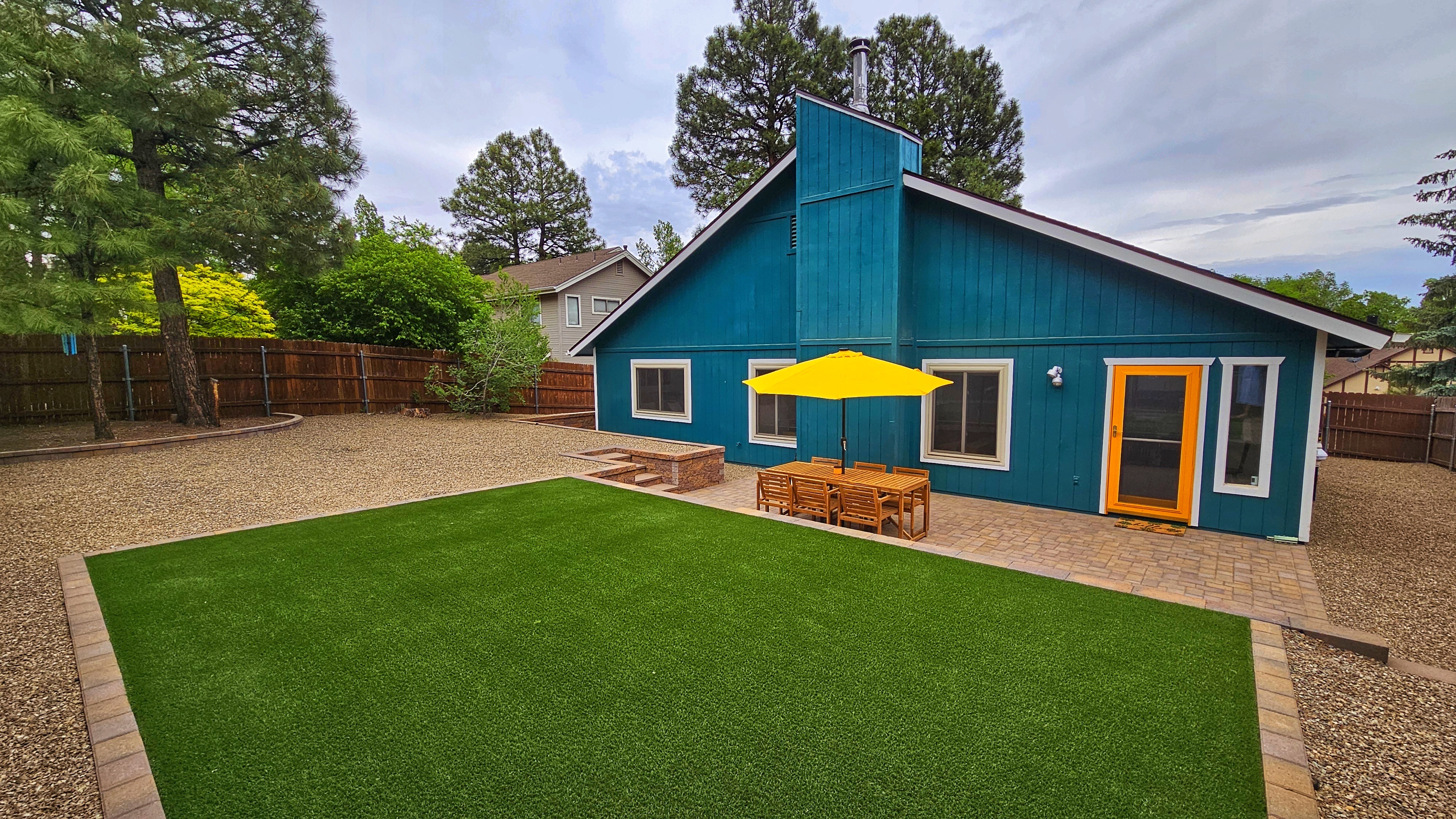 Private backyard and patio